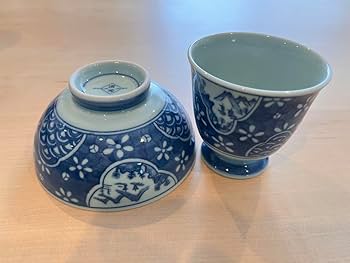 美品！手描き細密画　染付 湯のみ2点セット　ペア 美品！手描き細密画 染付 湯のみ2点セット ペア 美品！手描き細密