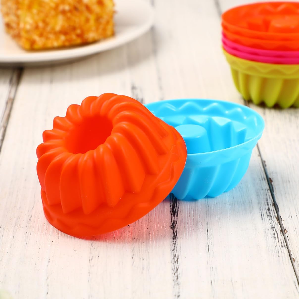 12Pcs Silicone Fluted Cake Baking Pan, Non- stick Mini Cake Pan, Spiral Pattern Chiffon Savarin Cake Mold for, Bavarois, Brownie, Cupcake, Pudding Canele (Color Random)