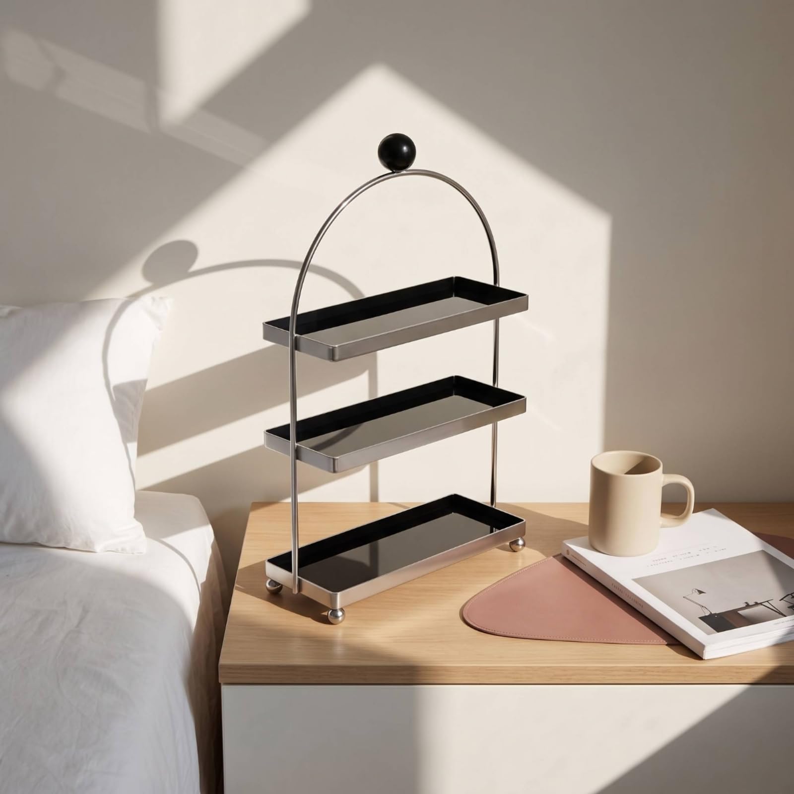 Organizer da Tavolo a Tre Livelli Salvaspazio Scaffale a Tre Livelli Verticale Ripiano Portaoggetti per Trucco, Nero, Rosso, Tre Strati Con Sfera Rossa