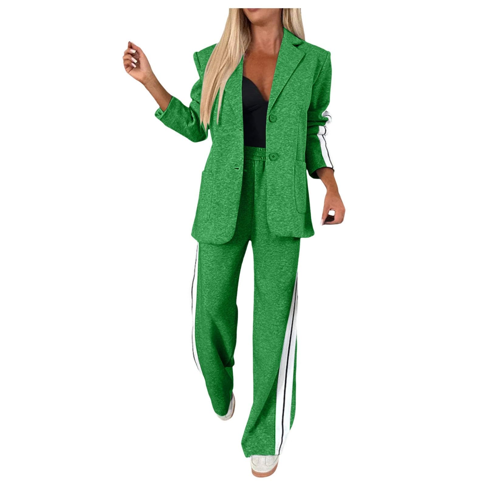 Ensemble deux pièces élégant et décontracté, composé d'un pantalon de travail à manches longues et revers cranté.