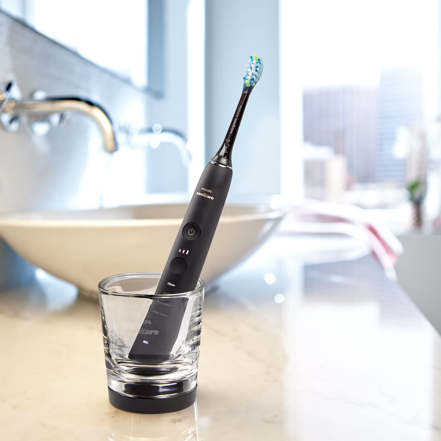 Philips HX9911/09 Spazzolino Elettrico Sonico Philips Sonicare Diamondclean 9000, Ideale per Una Pulizia Profonda, con Custodia da Viaggio USB e Bicchiere di Ricarica, Hx9911/09