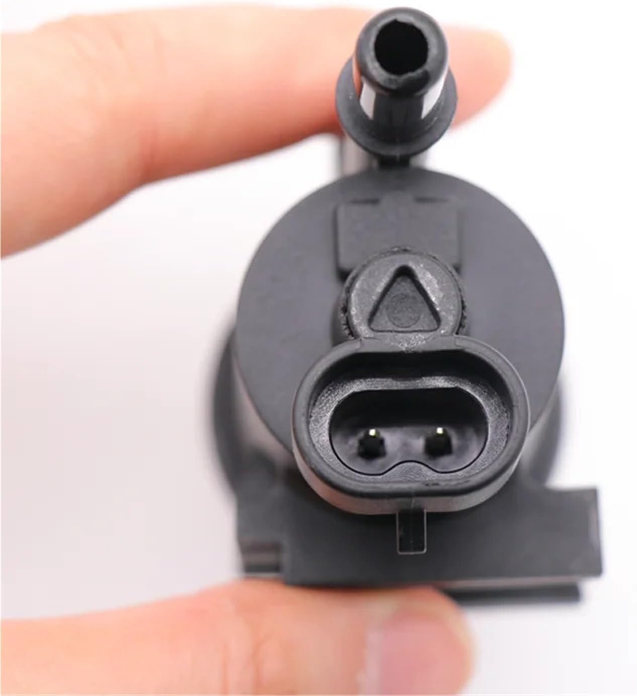 Canister Purge Solenoid Valve 1997278 1997285 12569751 12575746 911-035 214-2246 641-641 1Pcs