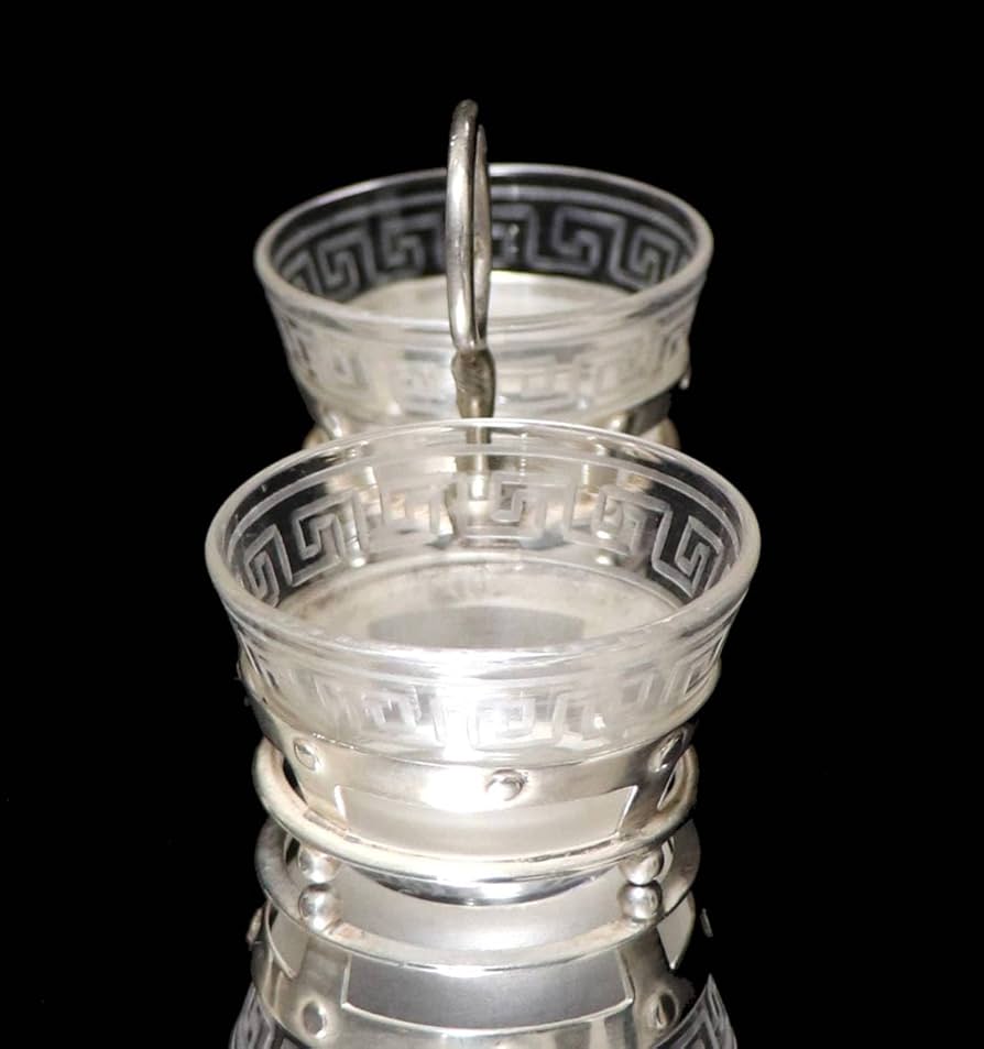 オールド・バカラ 純銀台座調味料入れ 塩入れ スターリングシルバー アンティーク オールド・バカラ 純銀台座調味料入れ 塩入れ スターリング