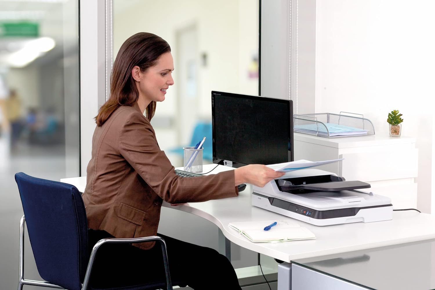 Epson WorkForce DS-1660W DIN A4 Dokumentenscanner (Scanner, kleine Standfläche, Dokumenteneinzug, Duplex, Drei-Pass, 600dpi, WiFi, NFC)