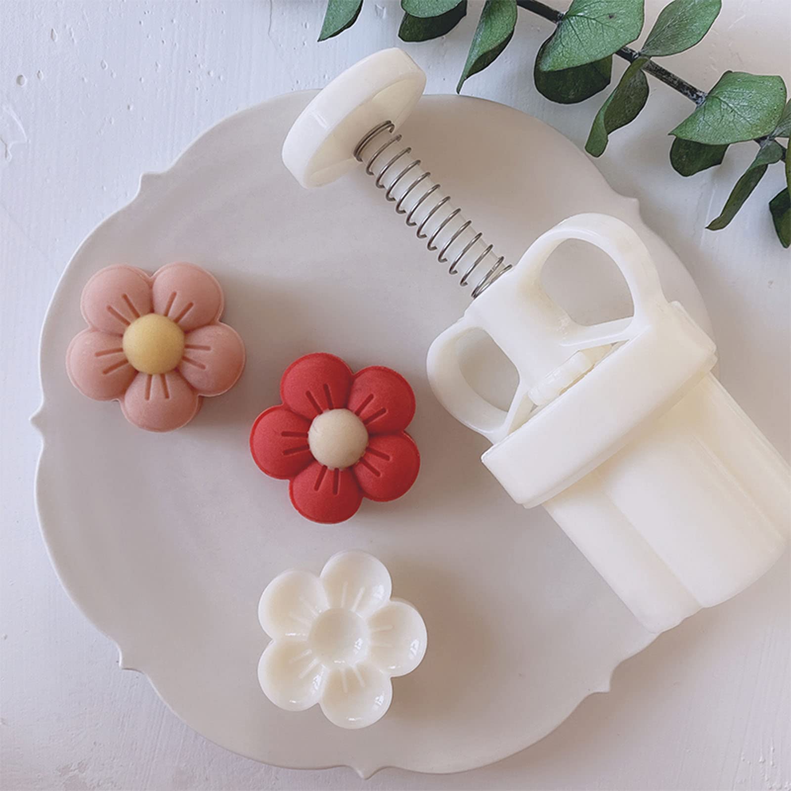 Moon Cake Mold Hand-Pressure Moulds Flower Shape Pastry Gadget For Mid-Autumn Festival