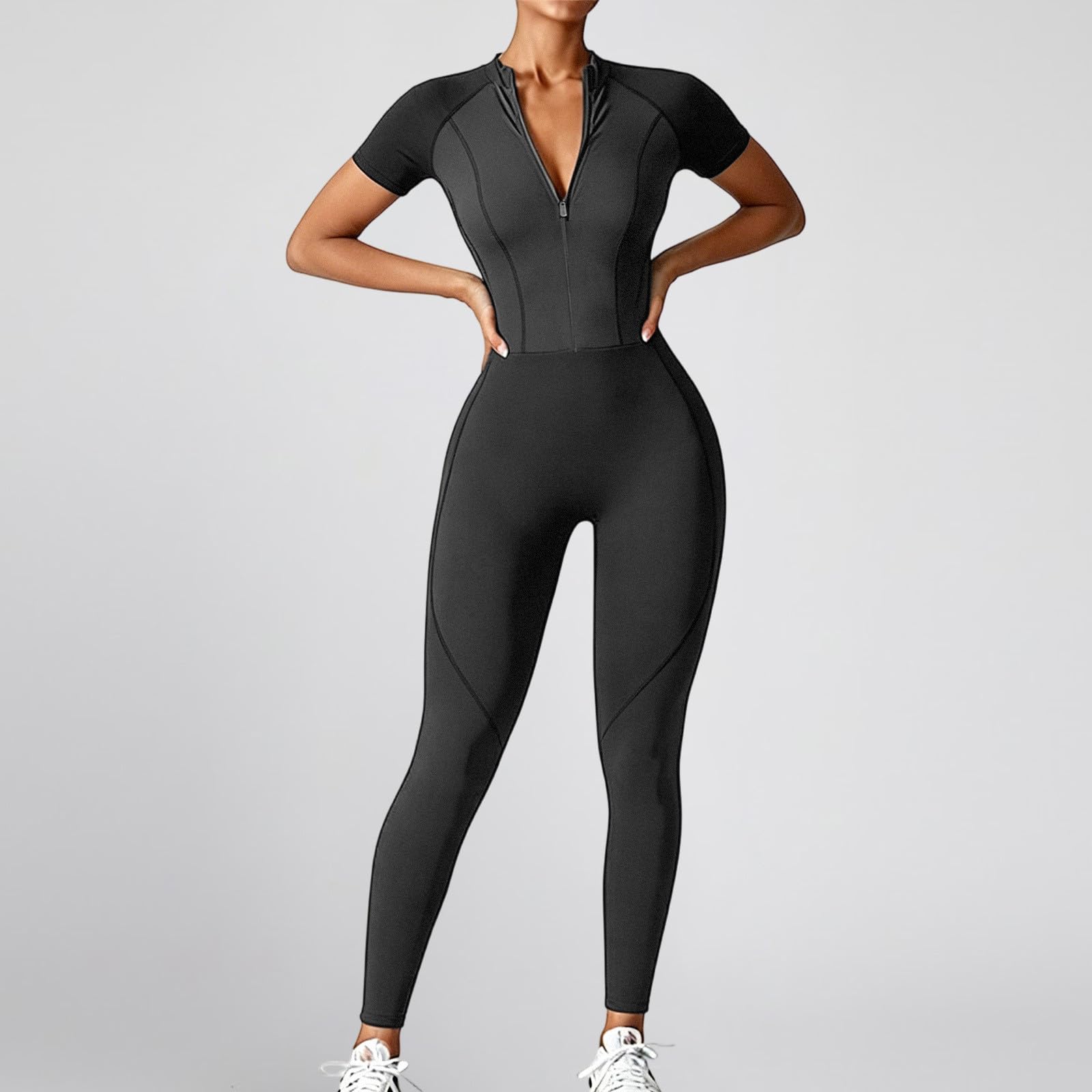 Combinaison-short fluide pour femme avec poches latérales, tenue d'été décontractée en tissu léger et respirant, taille élastique ajustable, parfaite pour le quotidien et les sorties estivales
