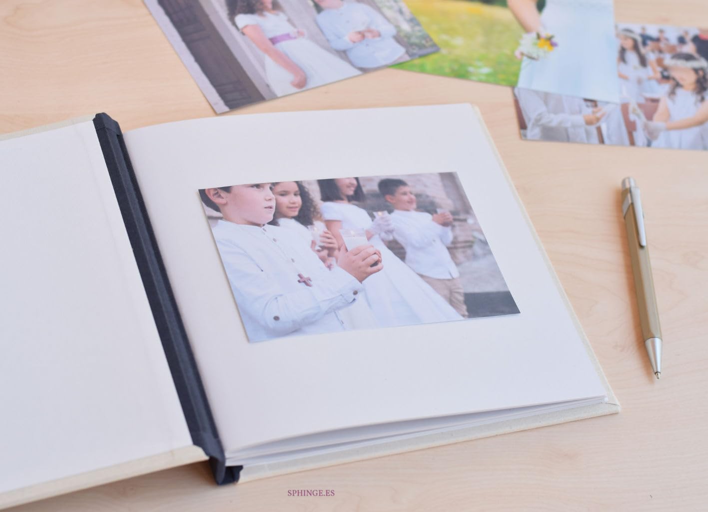 Sphinge Album de Fotos y firmas Personalizado | Portada + 1ª página | Boda Libro de Comunión Visitas | 80 páginas 40 Hojas Tapa Dura | Hojas de Papel o cartulina para Pegar y Escribir | Artesanal