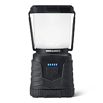 Amazon Basics Lanterna da Campeggio LED con 4 Modalità di Illuminazione – Luce Portatile 1000 Lumen con Illuminazione a 360° – Lanterna Resistente all’Acqua – Batterie Non Incluse – Nero