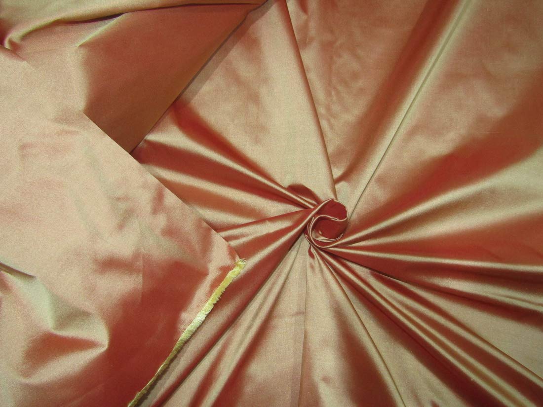 Taffetas de soie pure rouge rigide pour structurer vos robes de bal volumineuses