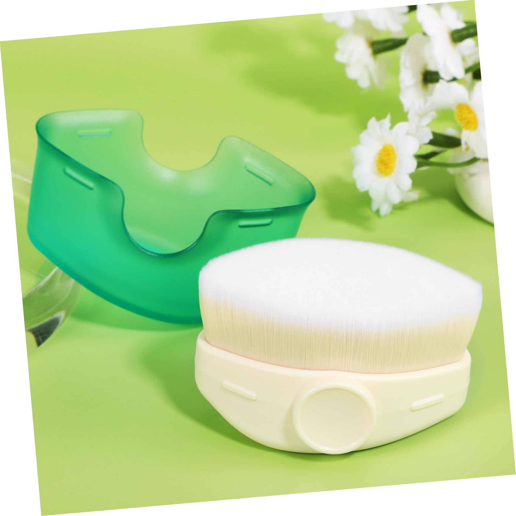 Gogogmee Cream Brush Makeup Applicator with Cover Flat Top Brush for Powder Formulas Compact Portable Design for Even Application Essential Makeup Tool