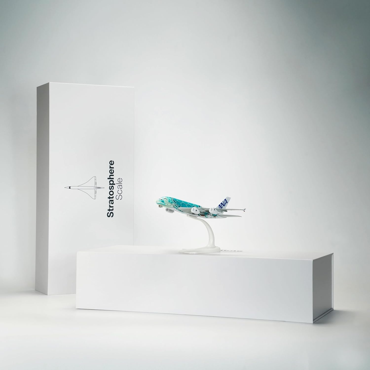 Stratosphere Model ANA Airbus A380 Flying Honu Diecast Aircraft 1:300 Scale, Limited Edition Turtle Livery with Display Frame, Pins & Card Pack, Collector's Gift，Unique Gift for Men, Dad, Husband
