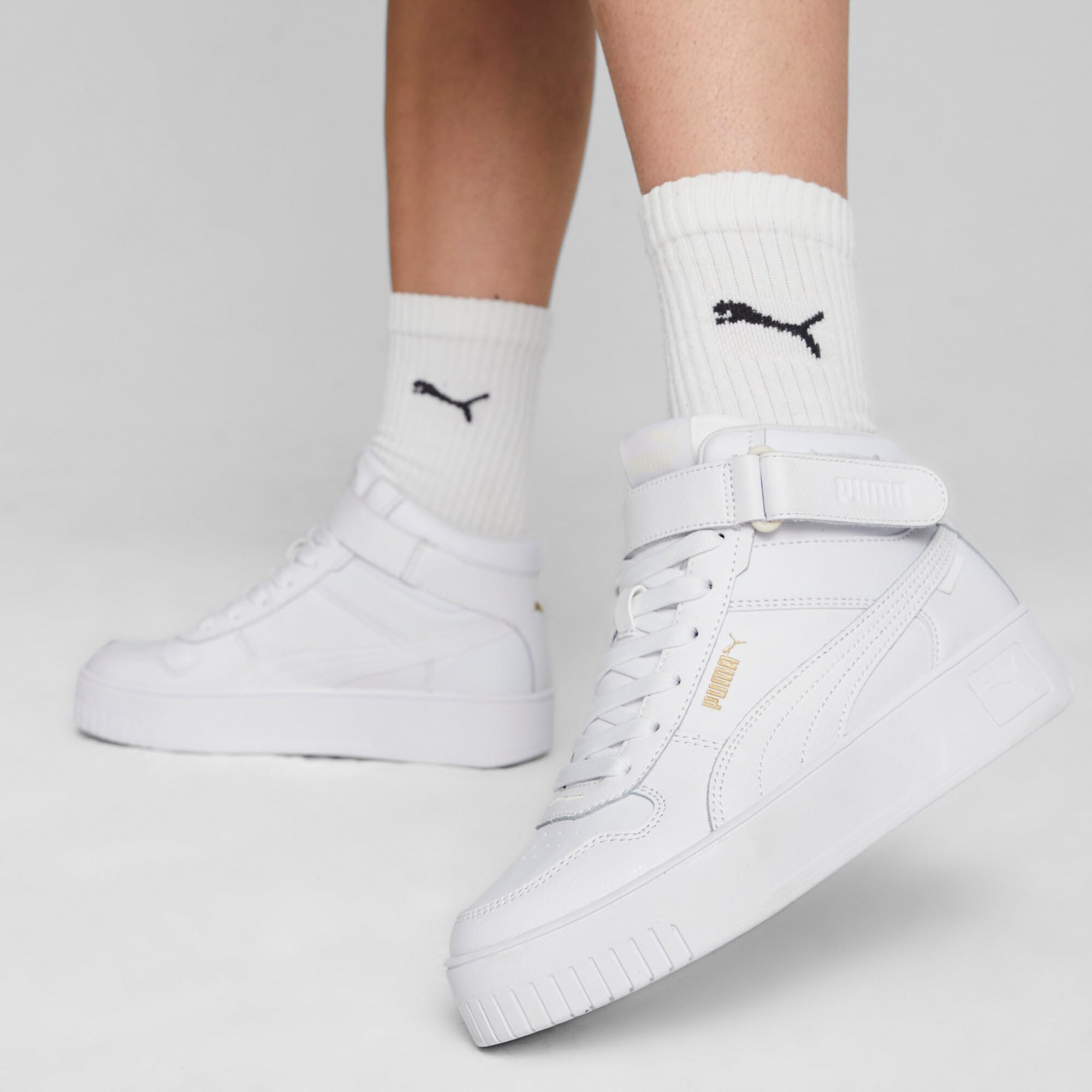 PUMA Women's Carina Street MidSneaker
