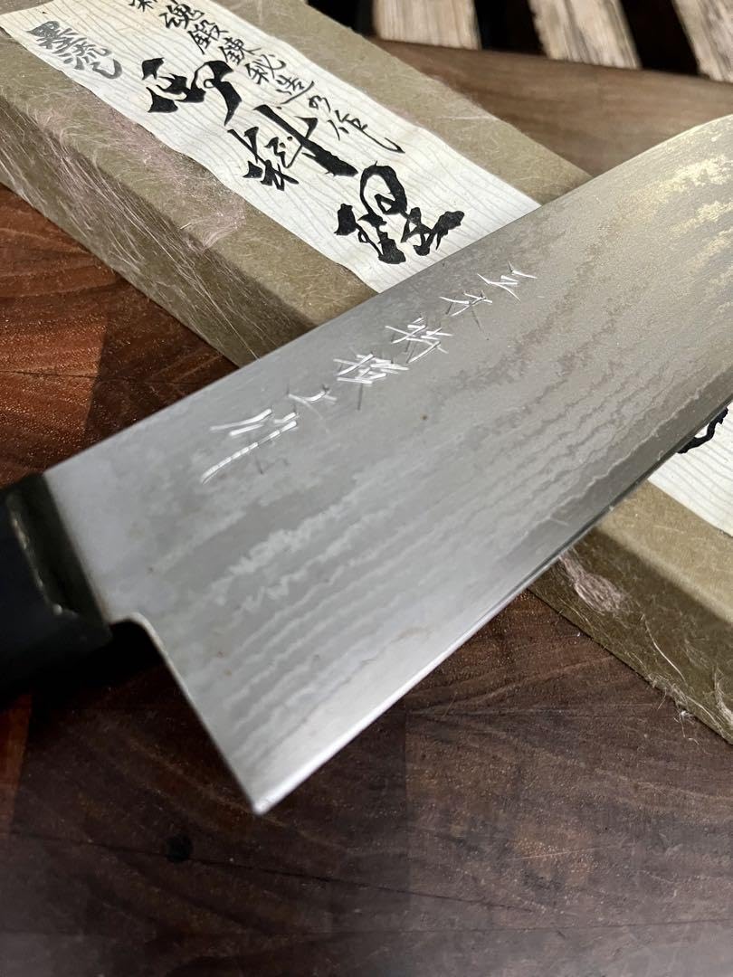 Amazon.co.jp: 播州三木 ダマスカス 精神道場 三徳 包丁 165mm 積層鋼