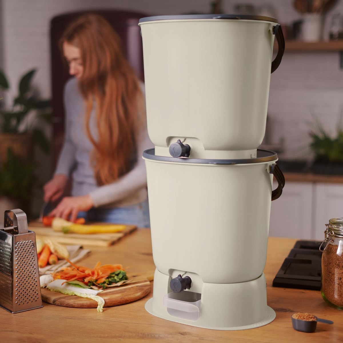 Bokashi Organko Essential Crème (15,3L) | Kit 2 seaux à Compost Organique avec compacteur + 1kg d'Activateur EM-1 de Fermentation fabriqué en France