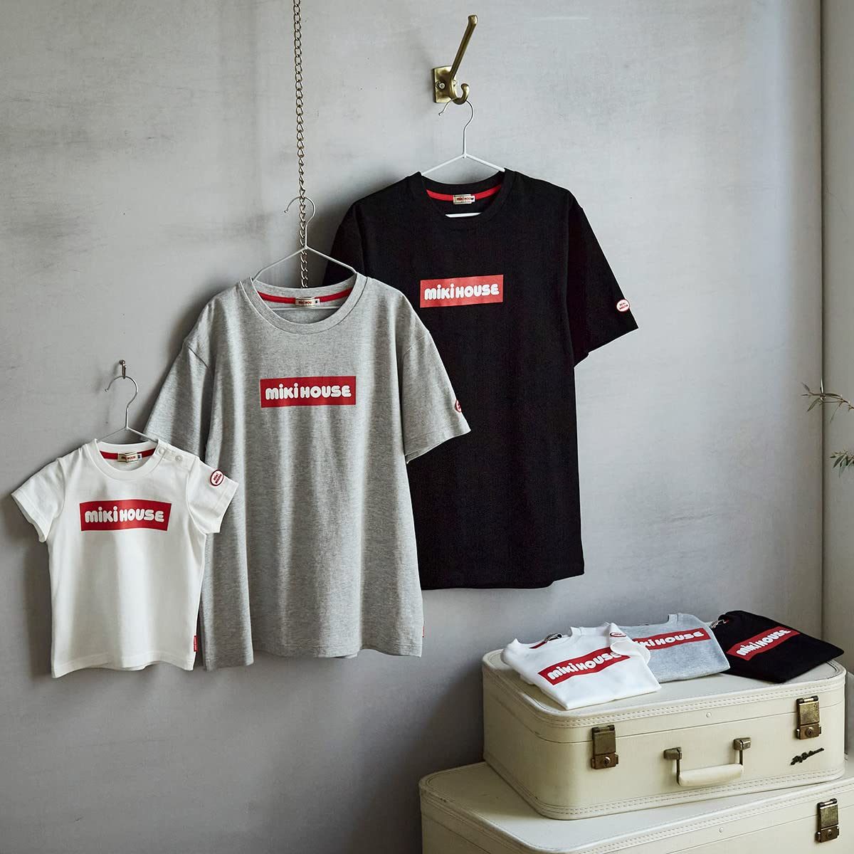 Amazon | 【 ミキハウス 】 Tシャツ （ 大人用 ） ボックスロゴ 半袖 