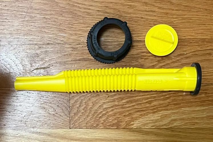 Sea-Doo LinQ Fuel Caddy Replacement Cap and Nozzle for LinQ 3.8 US