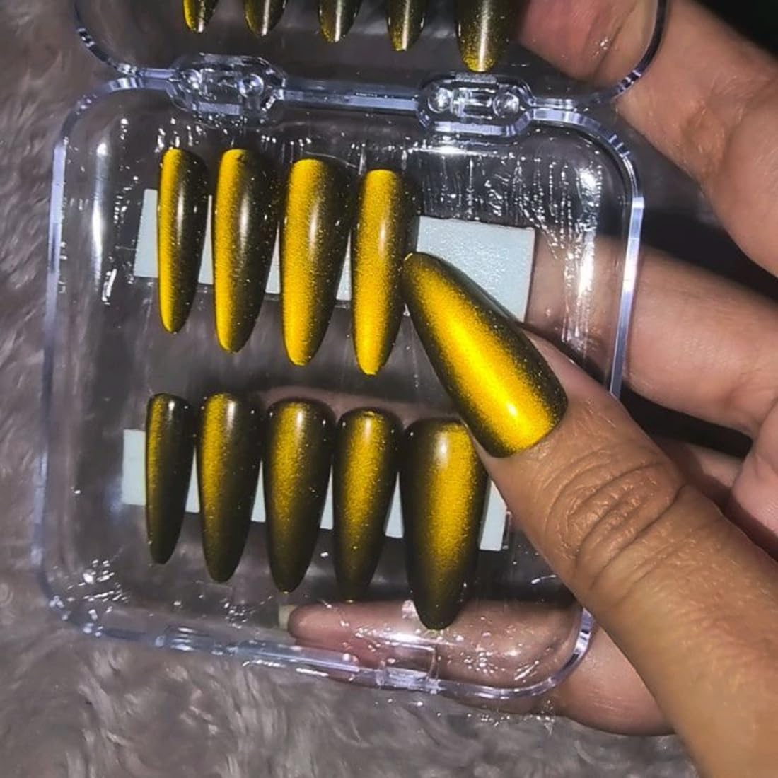 30 Pcs press on golden || cat eye chrome shimmery Finish || press on fake Artificial Nail Extension set || With nail glue sticker sheet & Nails apply kit for girls women (GOLDEN)