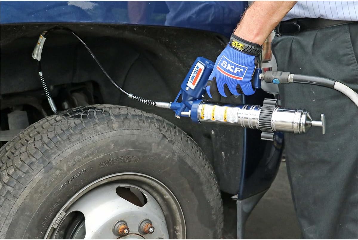 Lincoln 1162 Pneumatic Grease Gun with 30" High-Pressure Hose and Coupler, Variable Speed Trigger, 6,000 PSI, Fully Automatic, Continuous Operation, Combination Filler Coupler Air Bleeder Valve