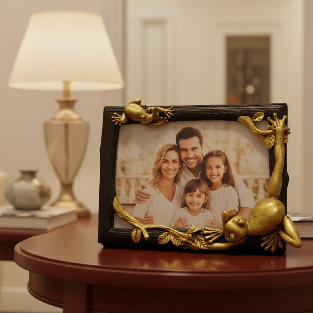 Decorative Tree frog Hand-Crafted resin Picture Frame for Tabletop Tree frog Mother and Baby Design Home Décor.. Wildlife Tree frog Figurine. Mother’s day gift （5″X7″） (Gold)