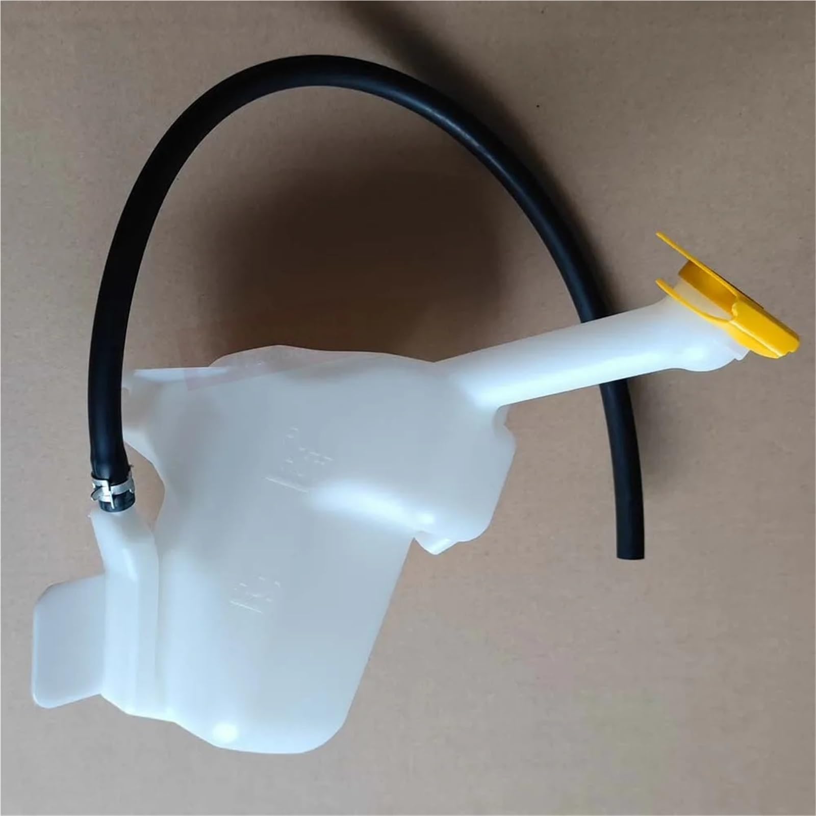 Zbiornik płynu chłodzącego pasuje do Dodge Neon 2000-2005 SX 2.0 2003-2005 z korkiem i wężem 5278027AB