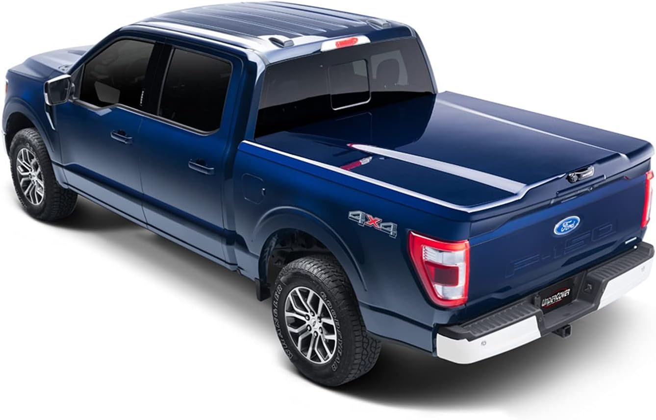 RealTruck UnderCover Elite LX One-Piece Truck Bed Tonneau Cover | UC2178L-UM | Fits 2017 - 2022 Ford F250/F350 Super Duty (UM- Agate Black) Ext/Crew Cab 6' 10" Bed (81.9")