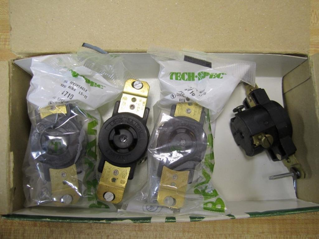 Bryant 4710 Single Receptacle Locking (Pack of 9)