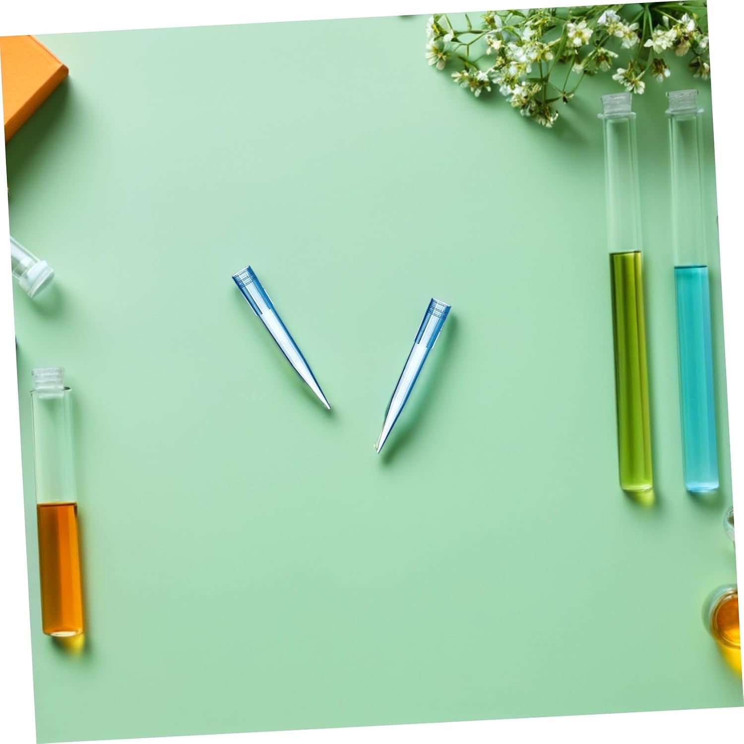 500pcs Disposable Pipettor Tips Blue Liquid Transfer Pipette Tips for Laboratory Research and DIY Experiments with Low Retention Technology