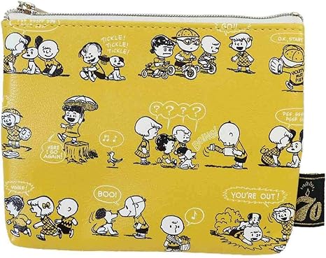 Amazon スヌーピー ミニポーチ ポケットティッシュポーチ 70周年記念 イエロー ピーナッツ アニメ 萌えグッズ 通販