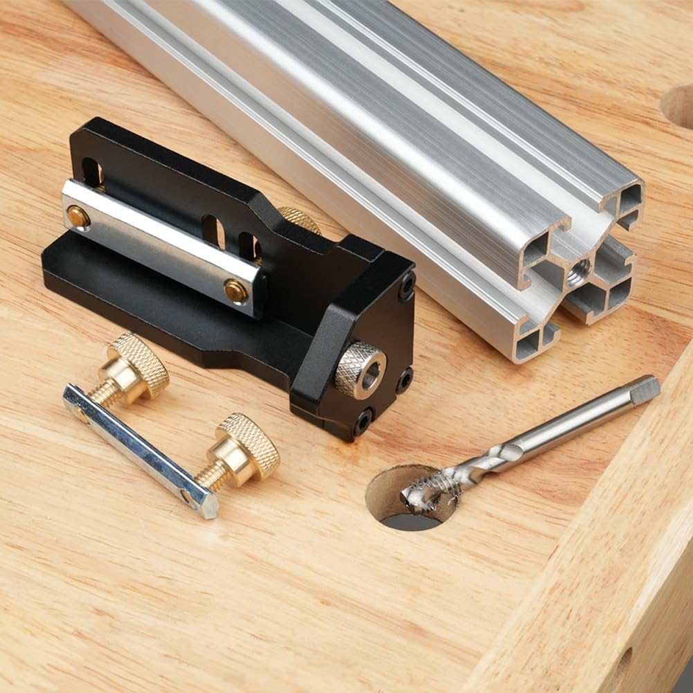 Profilé en aluminium pour le bricolage de meubles. Pour percer et tarauder dans de travail du bois.