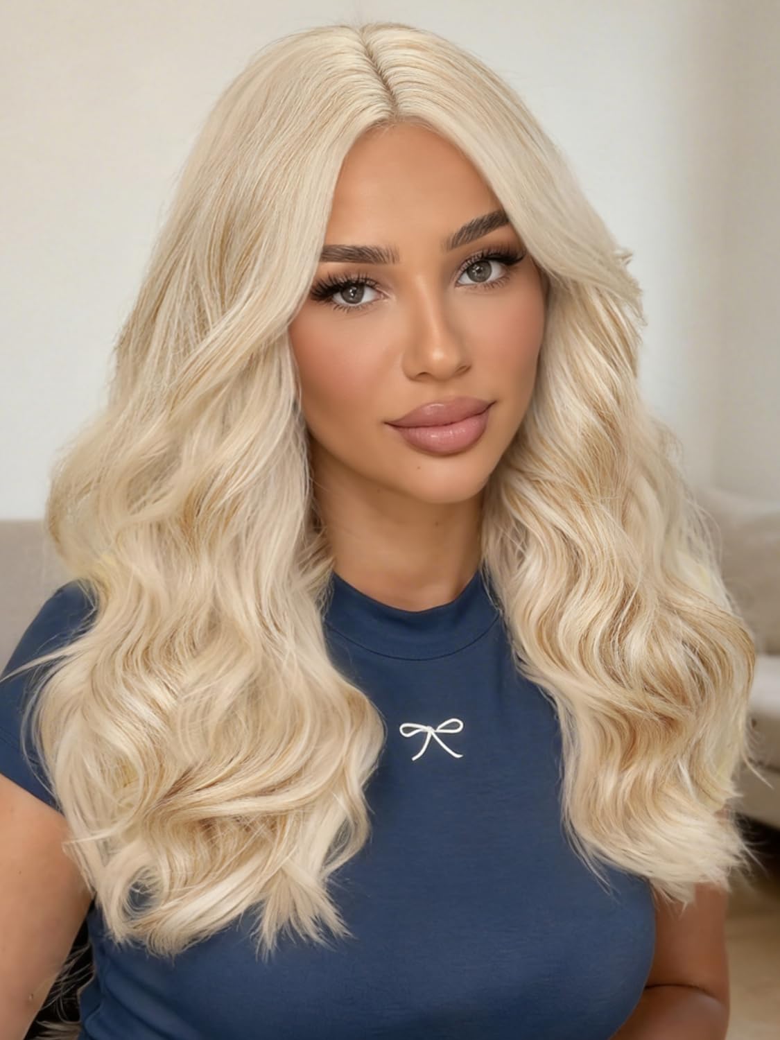 WIGER Blonde Long Wavy Wigs Middle Part Curly Wavy Wig for Women Synthetic Heat Resistant Fiber Wig for Daily or Cosplay Party