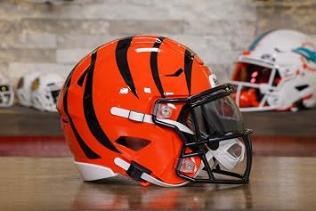 Bengals Mid-Size SpeedFlex Helmet - with Free USA Flag Decal - Green Gridiron