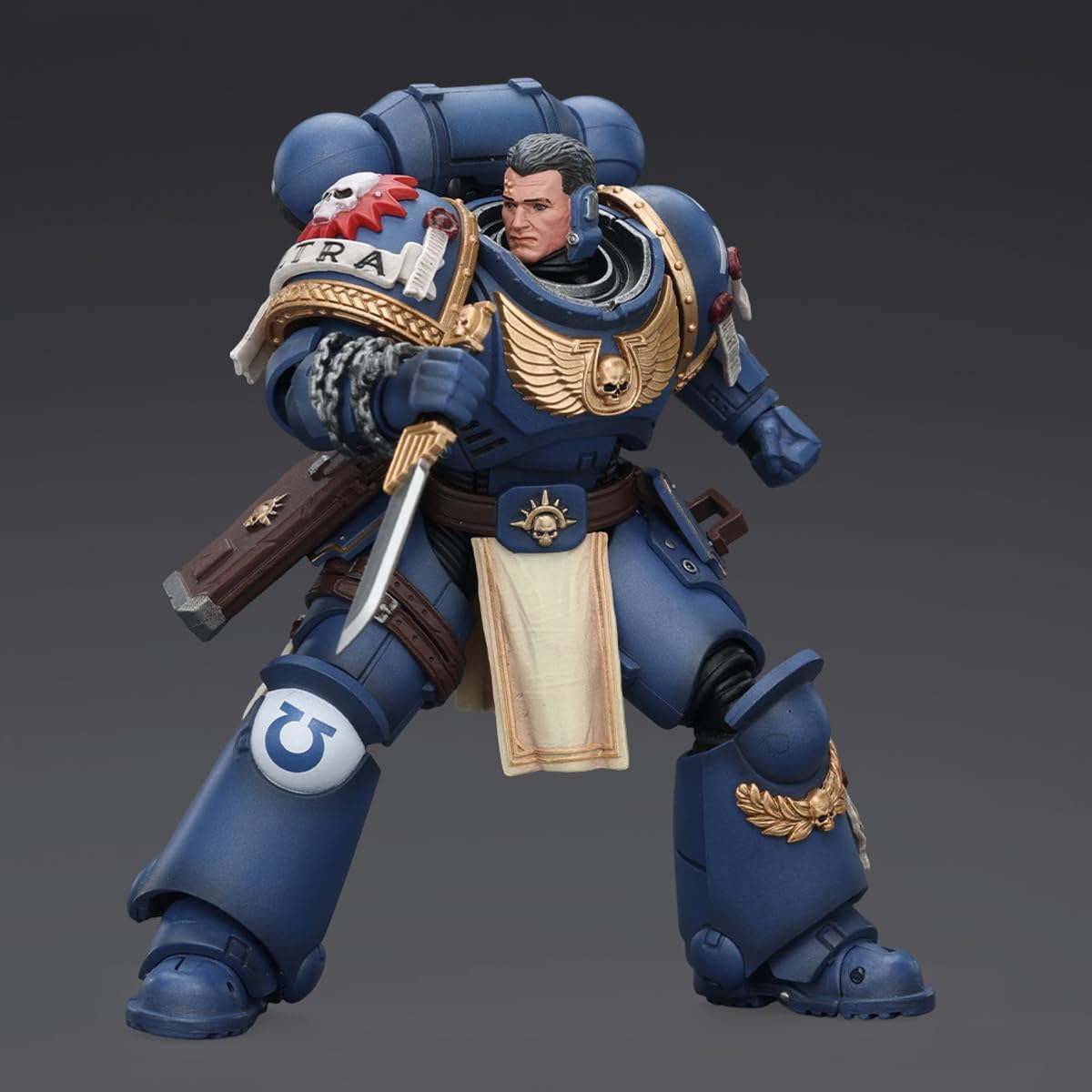 JOYTOY Warhammer 40K Ultramarines Titus with Laurels of Victory 1/18 Action Figure Mecha Joy Toy Collection Model 4.8in