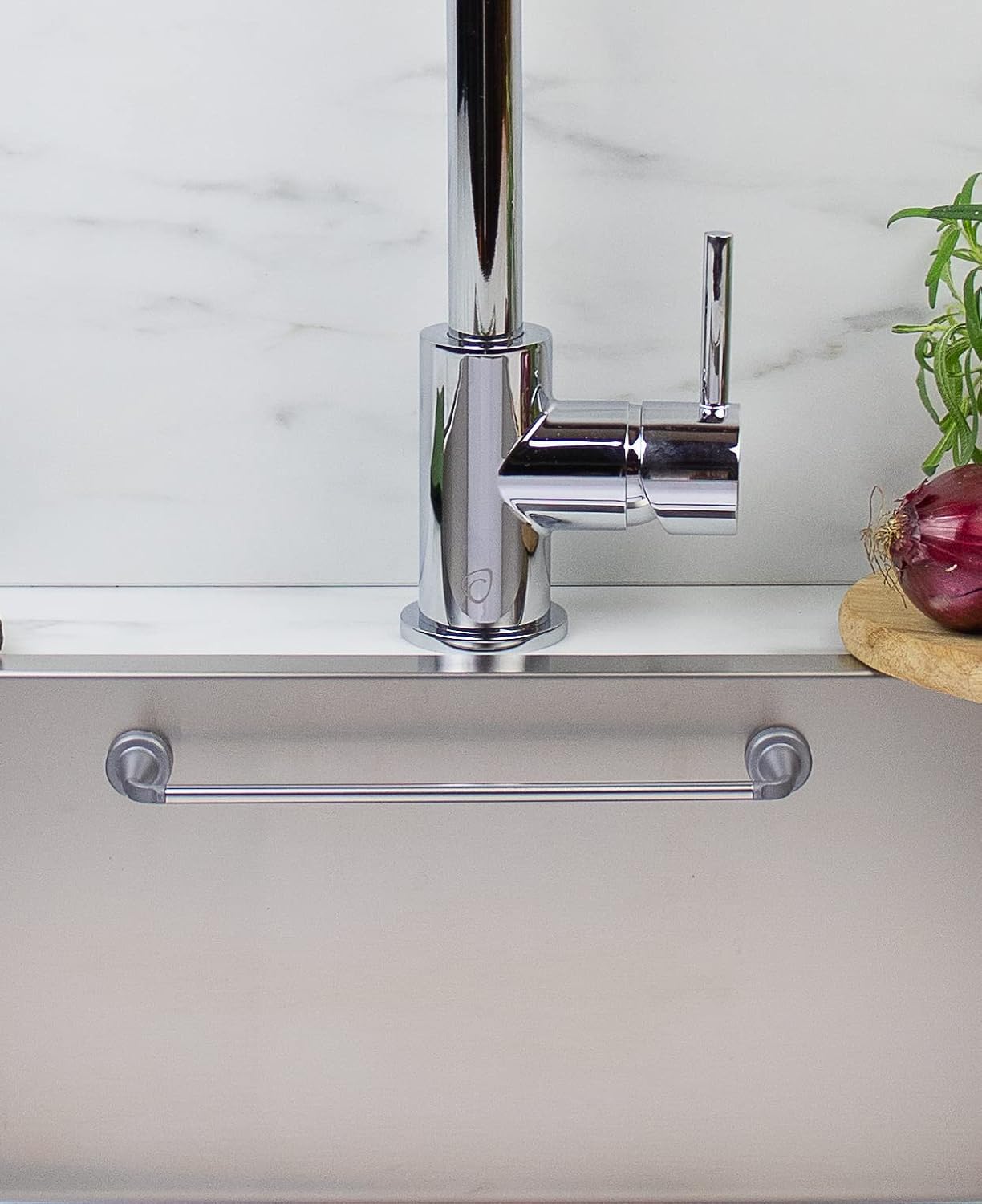 ByMagnet Stainless Steel Magnetic Cloth Rail Danish Design Made in Denmark (Magnetic Regular for S/S Sink + 1 Swedish Dishcloth)