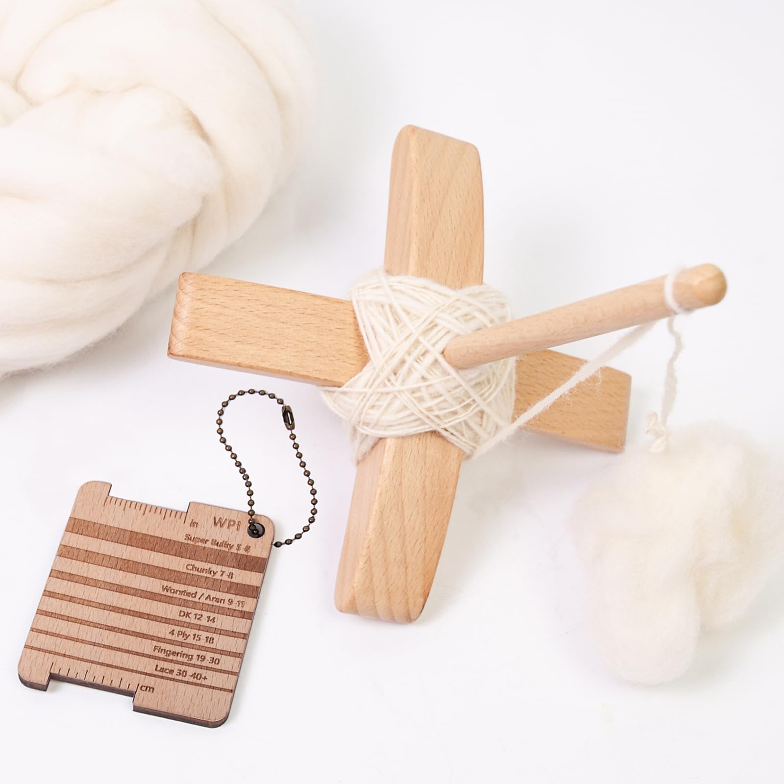 TALOEYH - Juego de 5 carders de cardado a mano, cartulinas de lana, herramientas de fieltro de aguja de lana artesanal con fibra de lana blanca de 50 g, eje de gota de madera y regla de calibre para