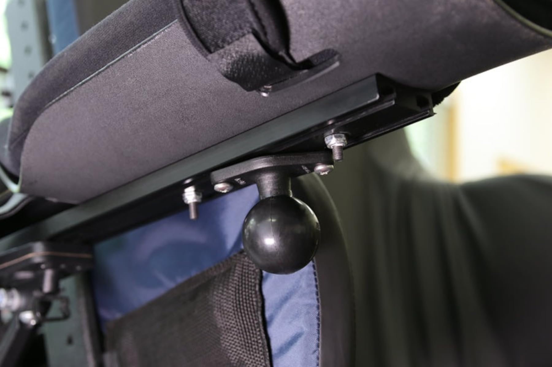 Amazon | ラムマウント(RAM MOUNTS) 車椅子シートレール汎用ボール