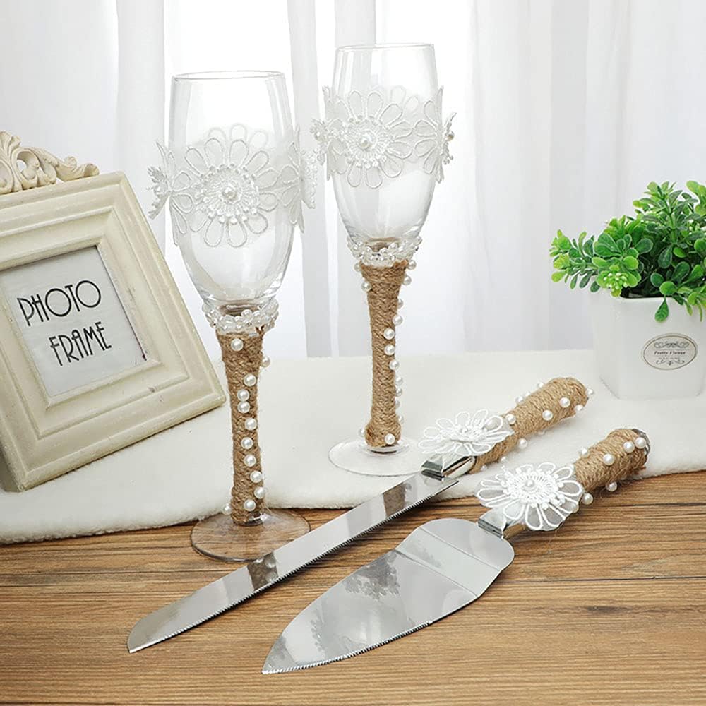 Flûtes à champagne et ensemble de pelles à gâteau pour un banquet réussi