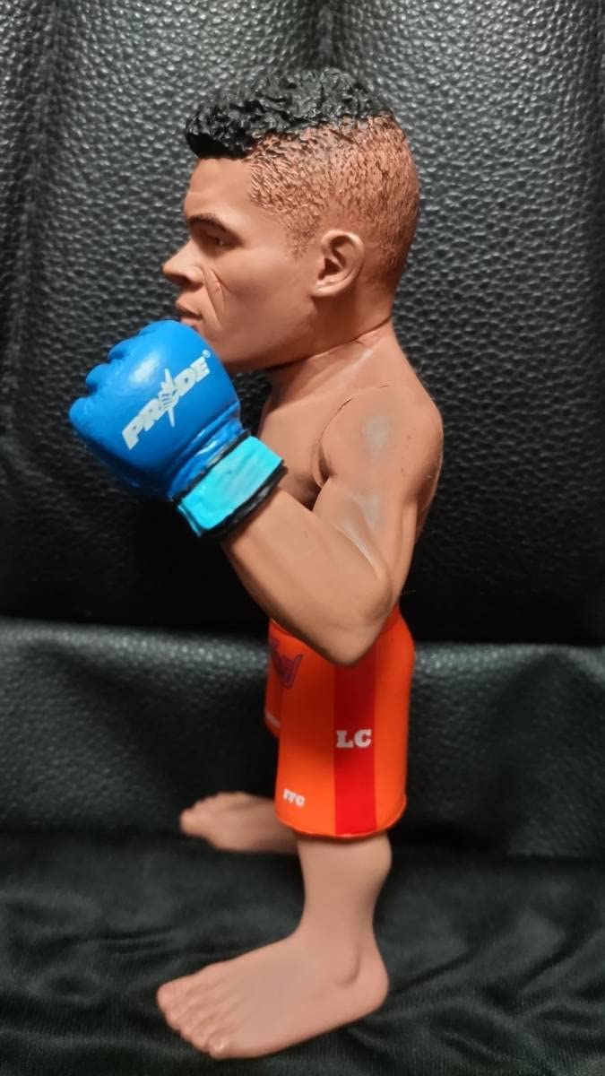 UFC ROUND5 フィギュア WEC版 3体セット UFC ROUND5 フィギュア WEC版 3体セット+おまけ - メルカリ