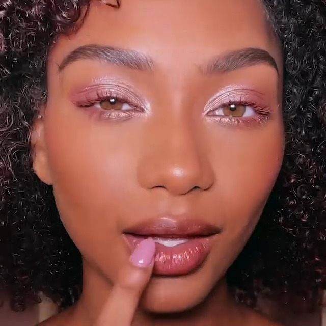 Image of Charlotte Tilbury Beautiful Skin Blush for Cheeks & Lips