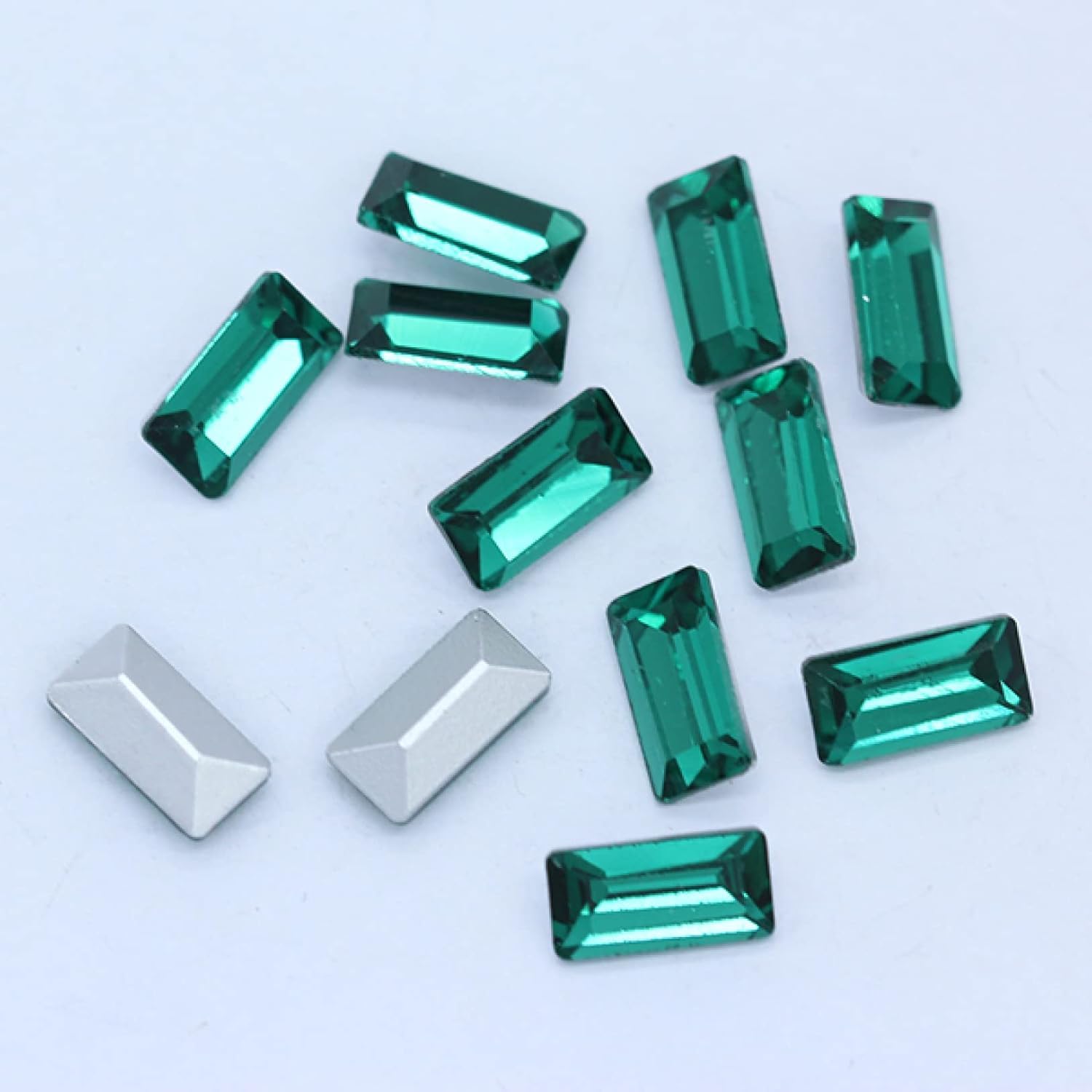 Cyrkonie, Kolory Prostokąt Punkt Folia Tylna Szkło Kamień Fasetowany Kryształ Cyrkonie Sztuka Paznokci Dekoracja DIY Biżuteria Robienie Koralików(Grass Green,5x10mm 20pcs)