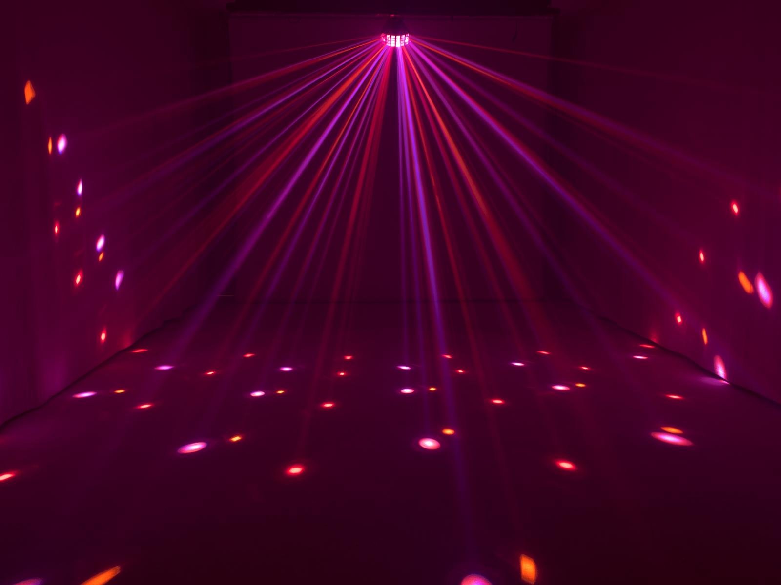 Eurolite LED D-30 Hybrid Strahleneffekt | Lichteffekt und Stroboskop in einem | DMX | Soundsteuerung | Effektlicht für Partyraum, Bühne, Bands, Clubs, Bars und Discotheken | Inklusive Fernbedienung