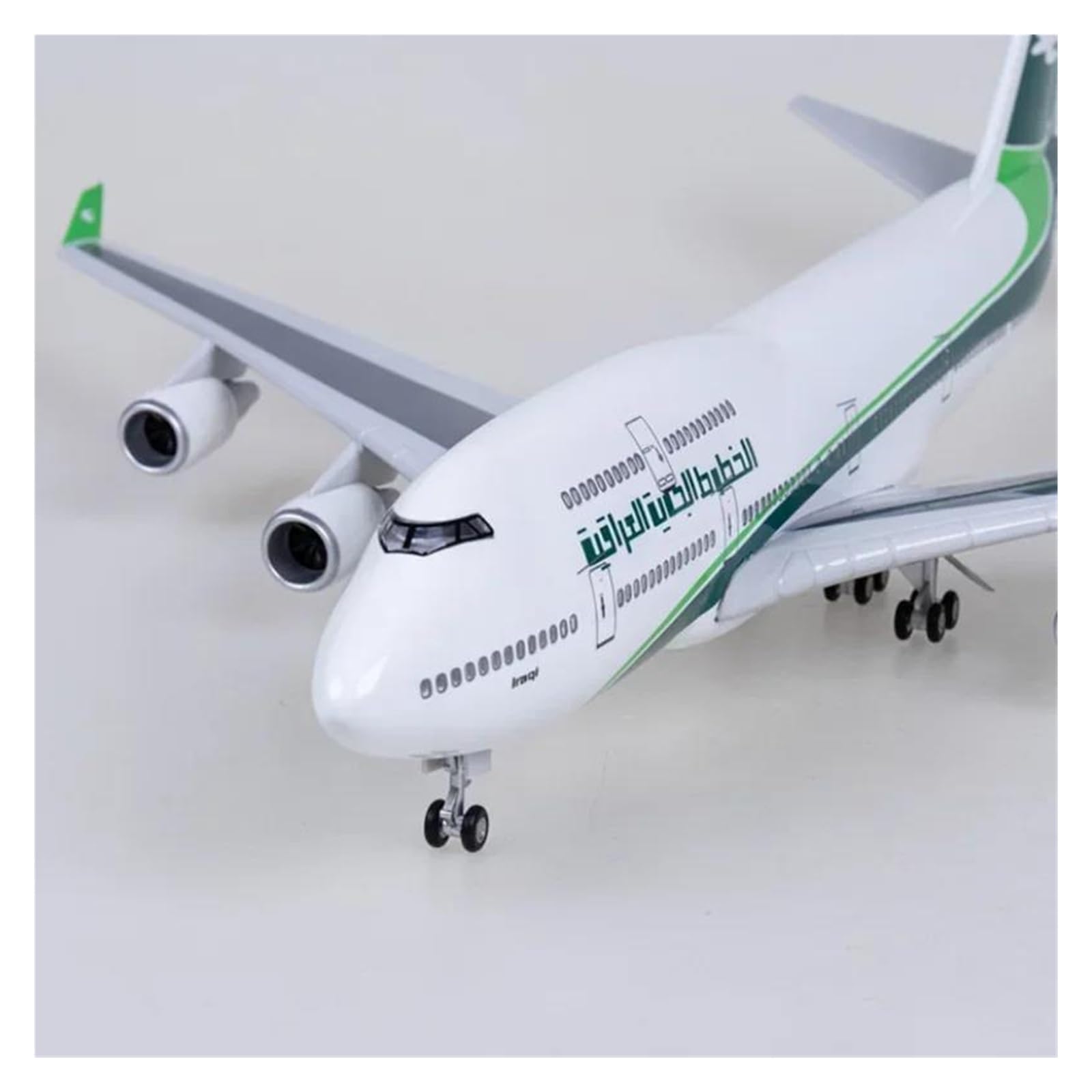 Odlewane zabawki samolotowe w skali 1/150 dla 747 IRAQI Airways Model odlewu samolotu Żywiczny samolot samolot ze światłem i kołami Kolekcja Wyświetlacz do zbierania i wyświetlania (bez światła)