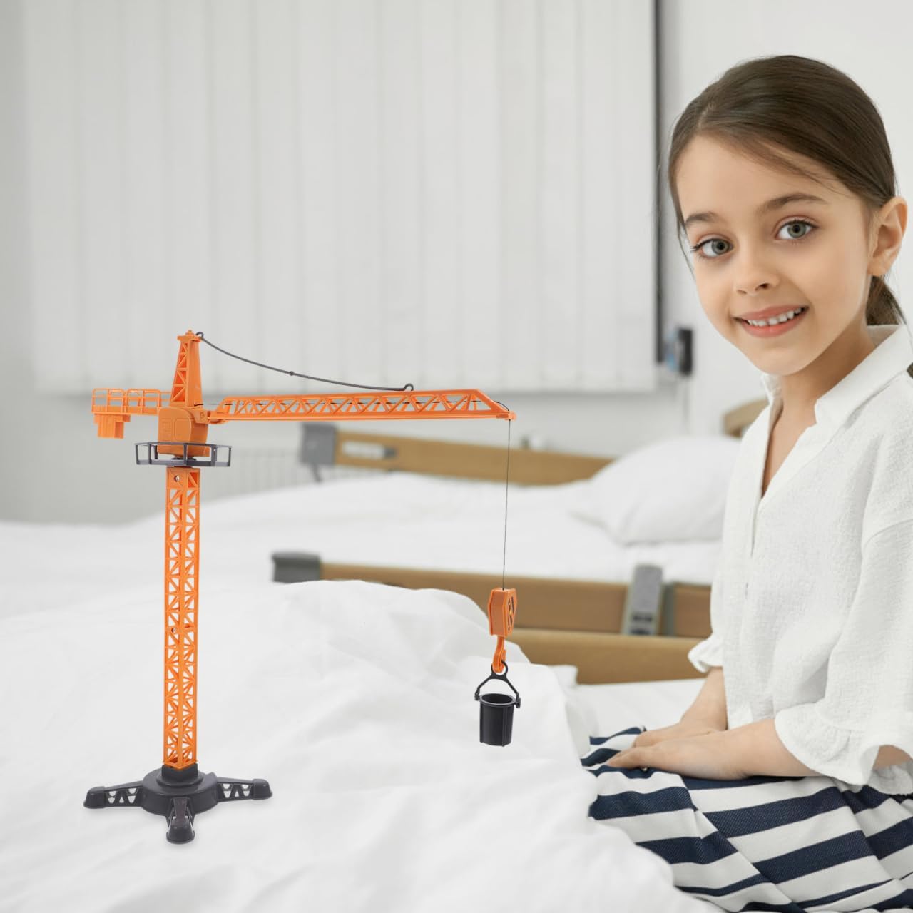 Tower Crane Toy for Boys 1:16 Scale Construction Vehicle with Winch Hook Engineering Playset for Boys and Girls Interactive Model for Playground and Educational