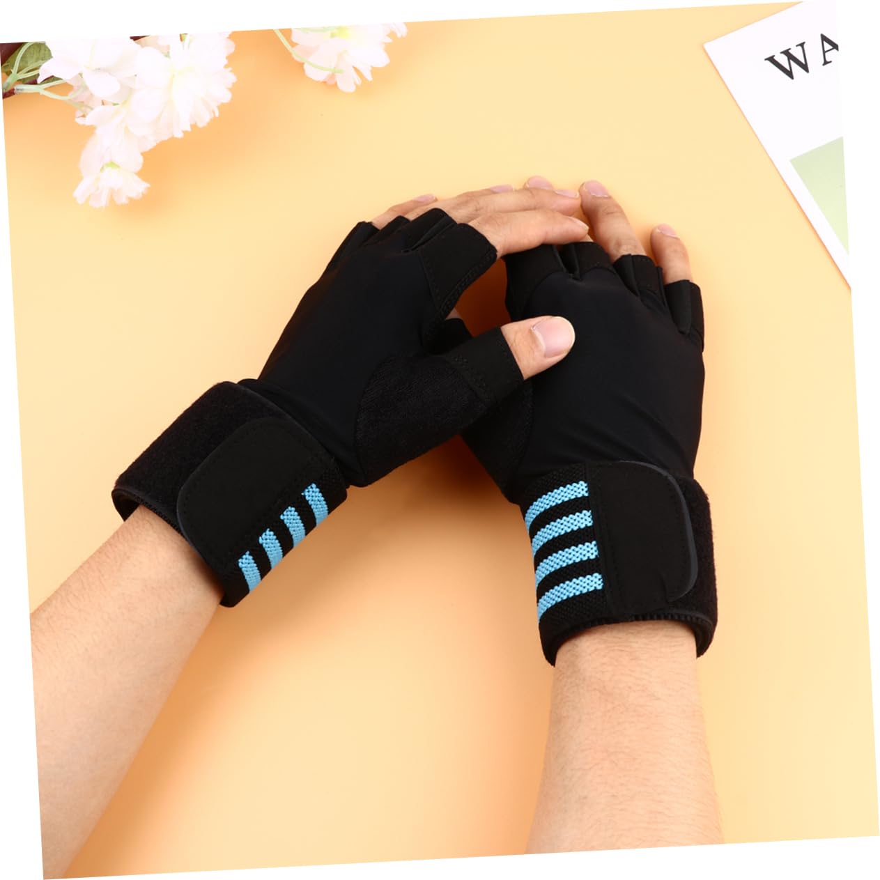 Housoutil 2pares Guantes De Entrenamiento Deportivos Antideslizantes para Musculación Media Dedos Soporte De Muñeca Transpirables y Cómodos para Levantamiento De Pesas y Entrenamiento De