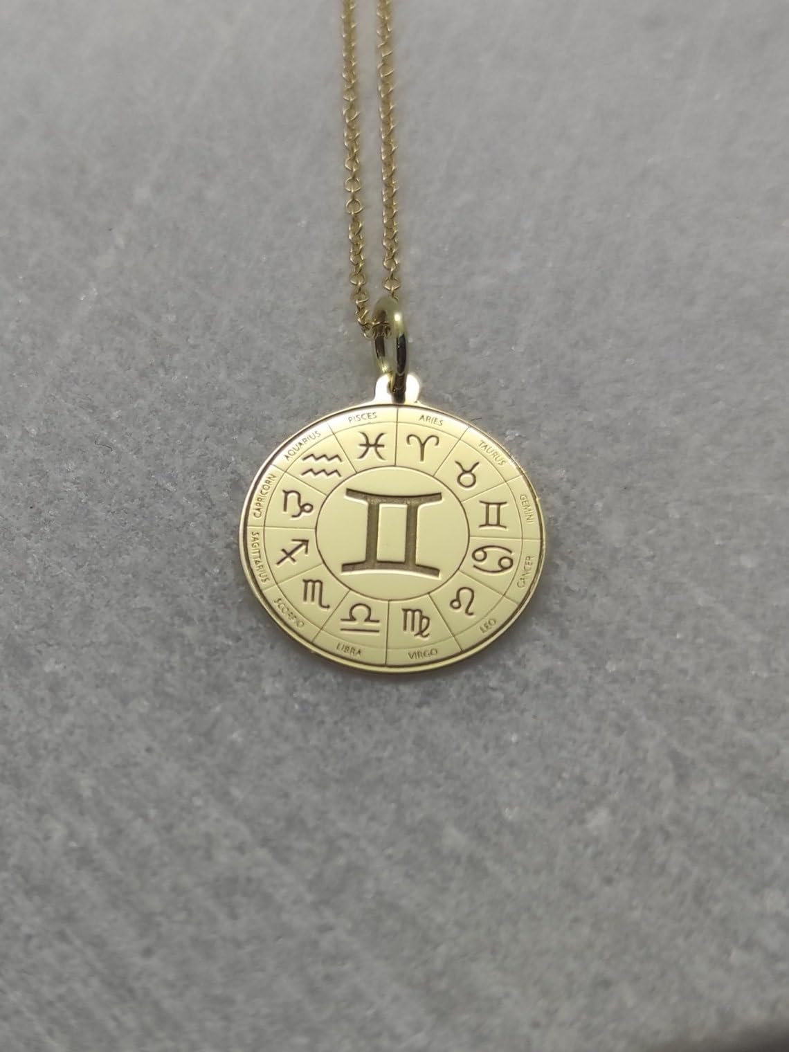 LKBEADS 925 Sterling Silber Luxus Anhänger 25mm, ohne Kette, Zwillinge Sternzeichen, Astrologie, zierlicher Charm, gravierte Scheibe, Münze, vergoldeter handgefertigter Schmuck|LK_OPC_00956
