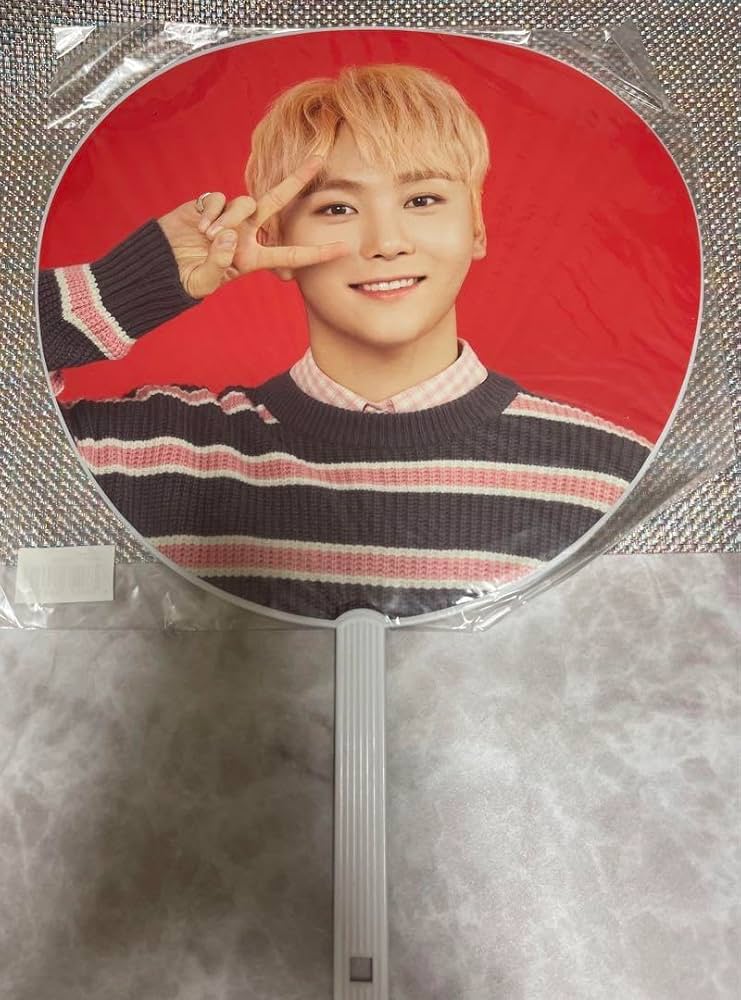 Amazon.co.jp: セブチ スングァン カラットキャンプ うちわ