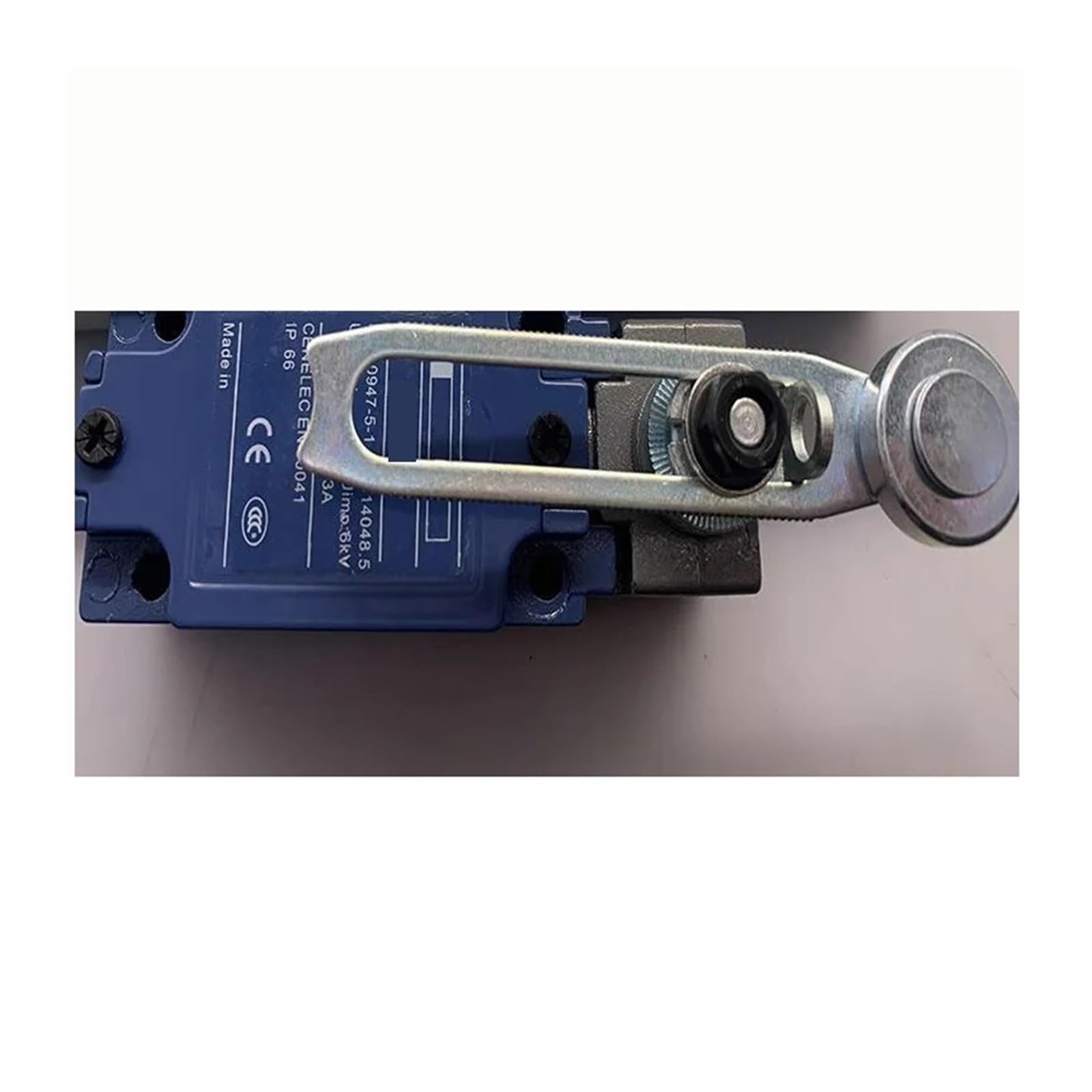 XCK-J20541H29C proximity switch sensor pour détection de présence machine - 2