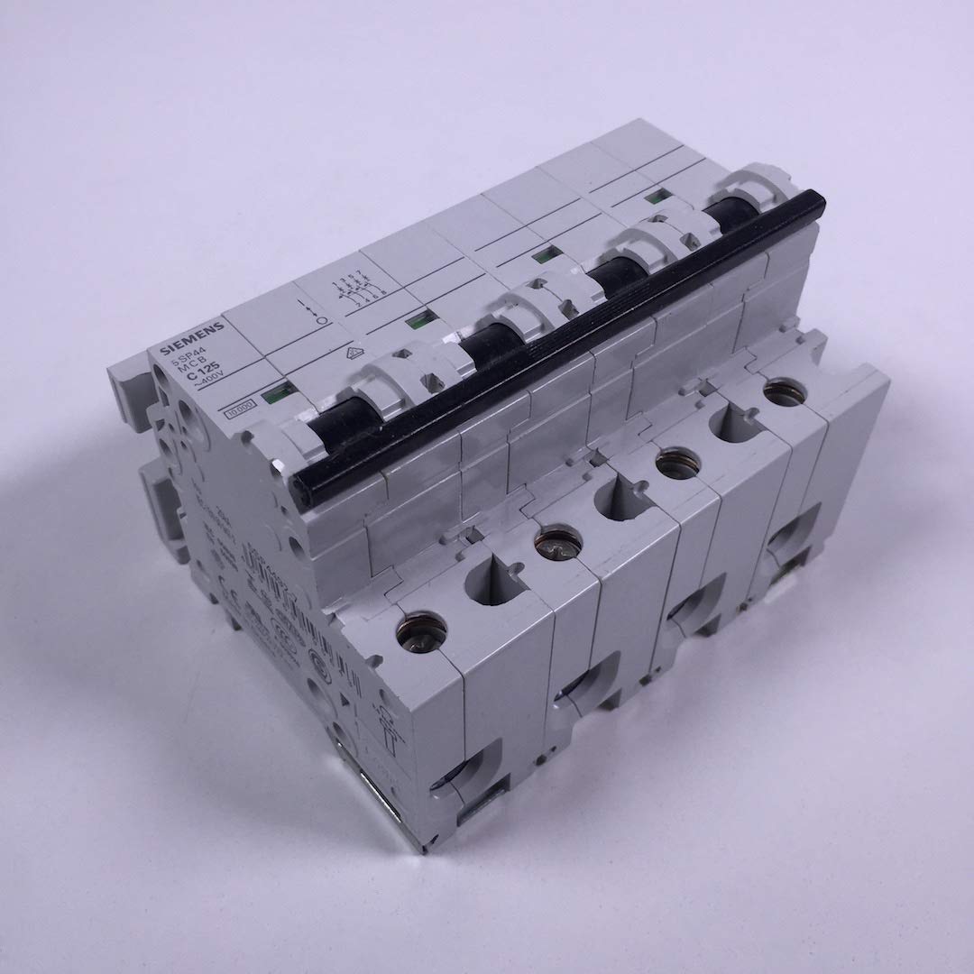 INT.AUT.70 ACC.10kA -C 6M 4P 125A