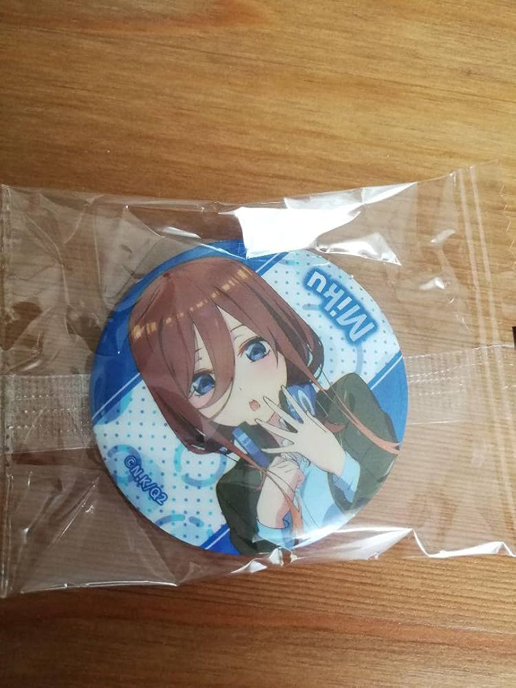 五等分の花嫁 中野三玖 缶バッジ 2 映画『五等分の花嫁』 - 描き下ろしイラスト 中野三玖 衣装交換