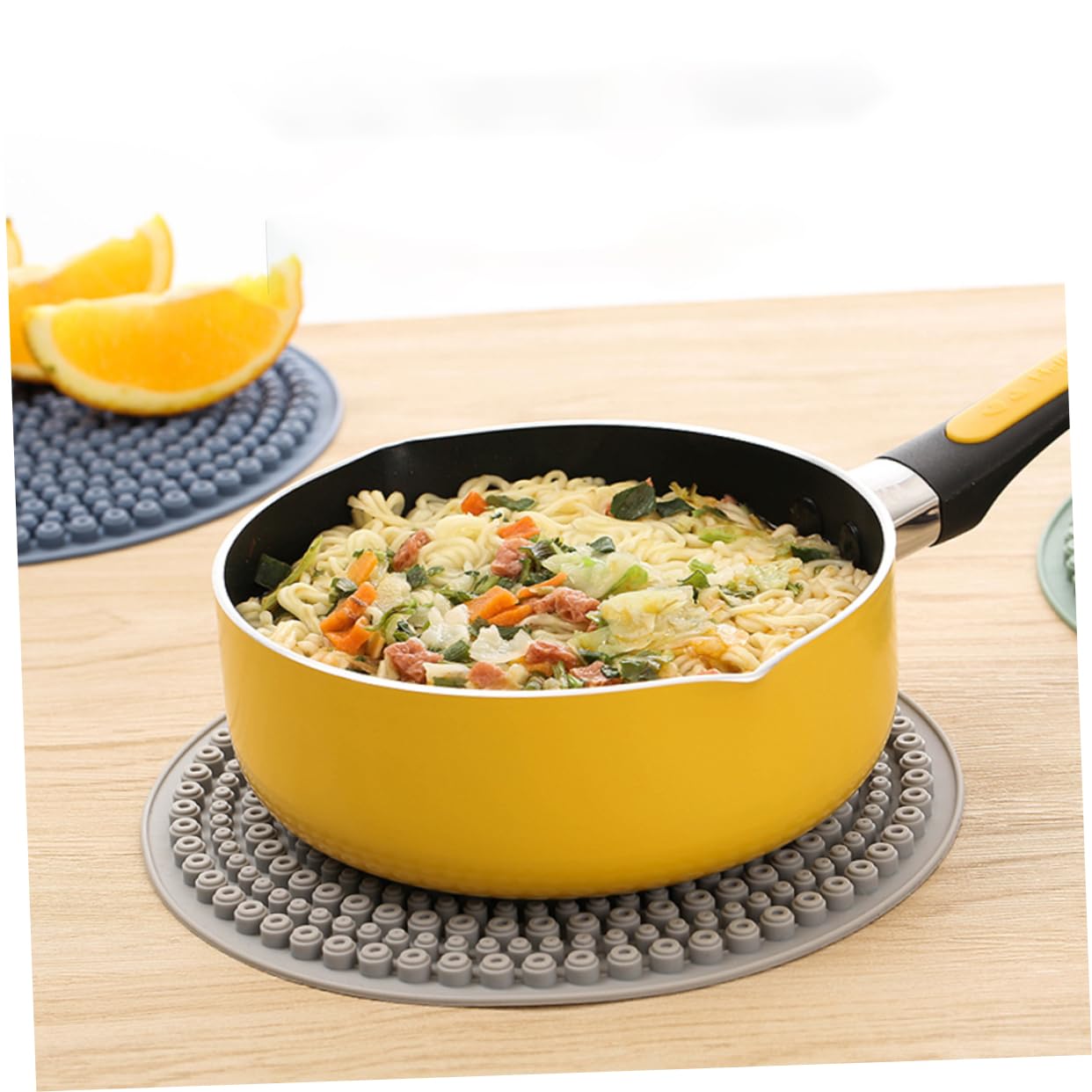 ABOOFAN 2Pcs Grey Silicone Heat Resistant Insulated Pad Non Slip Kitchen Table Mat and Pot Holder Cushion for Home Use for Hot Pots and Teacups