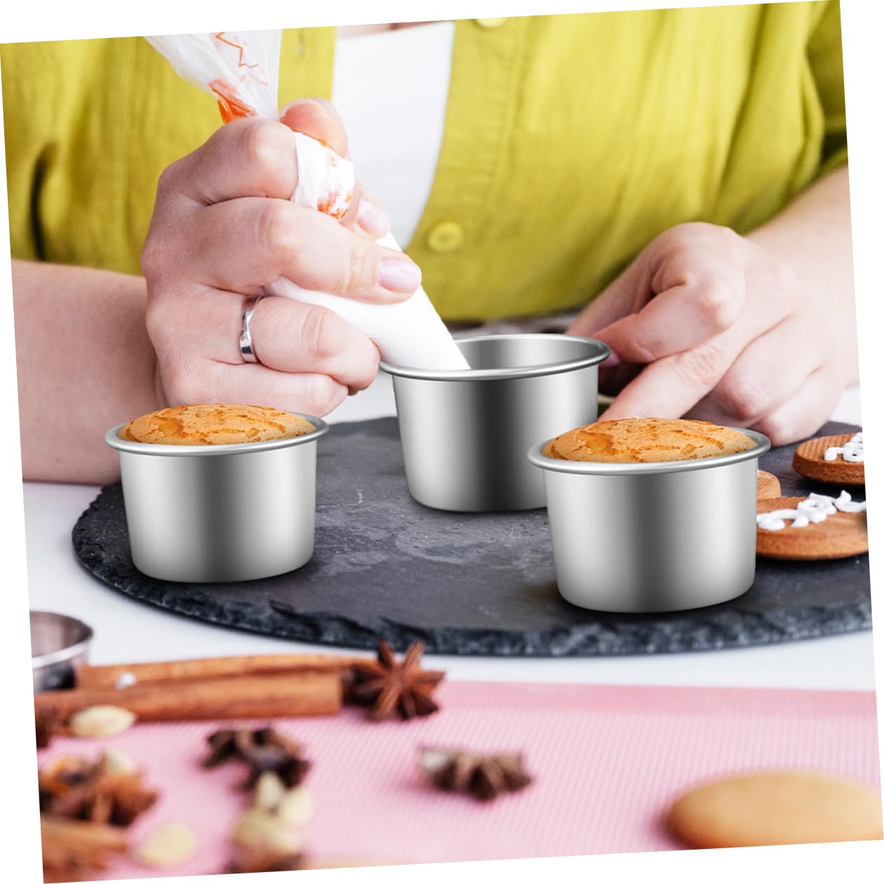 OUNONA 5Pcs Round Cake Pans Removable Bottom Aluminum Alloy Baking Molds Even Heat Distribution for Cakes Kitchen Baking Tools for Housewarming